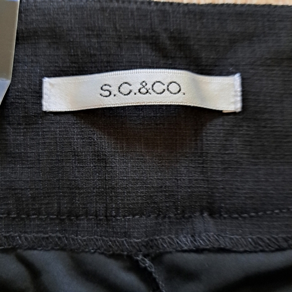 S.C.& Co. Pull On Skort Black Stretch Skort With Tie Belt NWT Size 10 - Picture 6 of 9